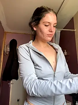 Camwithchlox online show from 09/23/25, 01:47