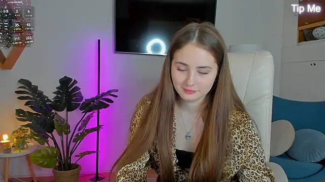 Snapshot of Sweet__Amily chatting on 11/09/25, 08:45 Sweet Amily online show from 11/09/25, 08:45