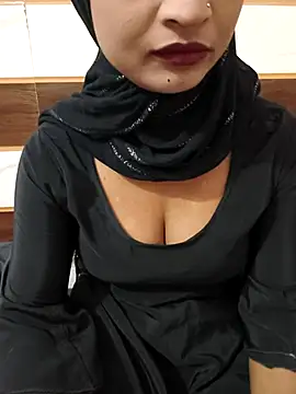 Itz Mayra  online show from 11/06/25, 06:47