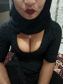 Itz Mayra  online show from 11/21/25, 09:19