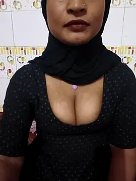 Itz Mayra  online show from 11/25/25, 08:47