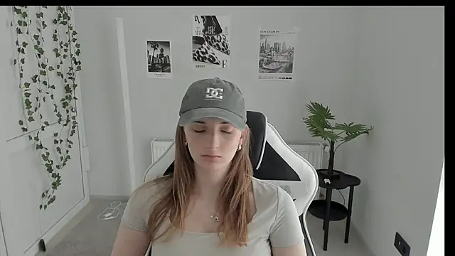 NeyliDream online show from 05/28/26, 12:24