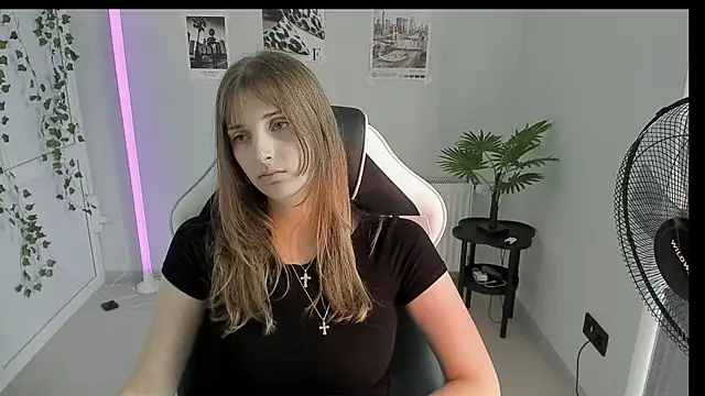 Snapshot of NeyliDream chatting on 07/03/26, 01:39 NeyliDream online show from 07/03/26, 01:39