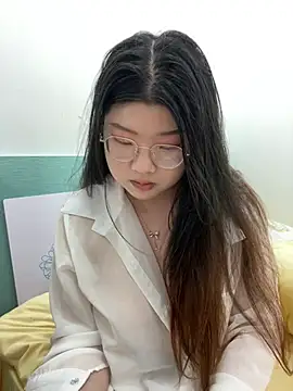 Snapshot of xxwang20 chatting on 03/24/26, 02:44 xxwang20 online show from 03/24/26, 02:44