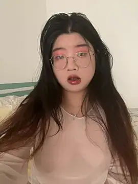 Snapshot of xxwang20 chatting on 04/02/26, 12:08 xxwang20 online show from 04/02/26, 12:08