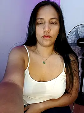 girlpee online show from 11/18/25, 12:53