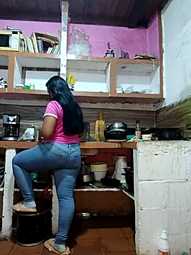 girlpee online show from 11/25/25, 12:27