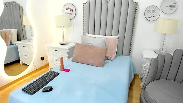 CherryVelvet19 online show from 09/25/25, 11:36