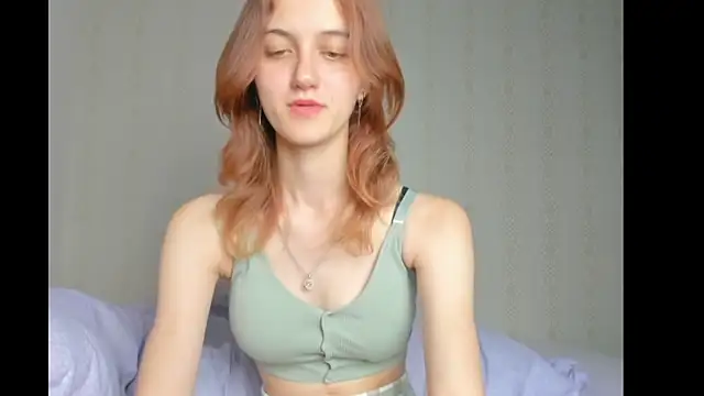 dreamy pollyyy online show from 10/01/25, 03:40