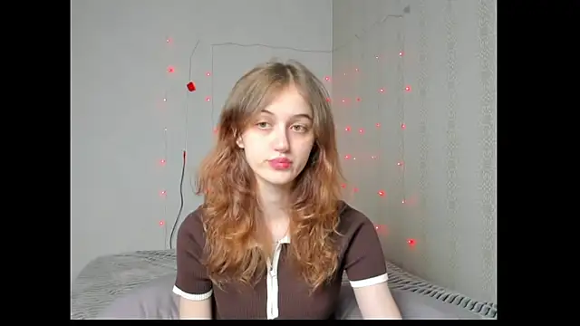 Snapshot of dreamy_pollyyy chatting on 05/13/26, 06:49 dreamy pollyyy online show from 05/13/26, 06:49