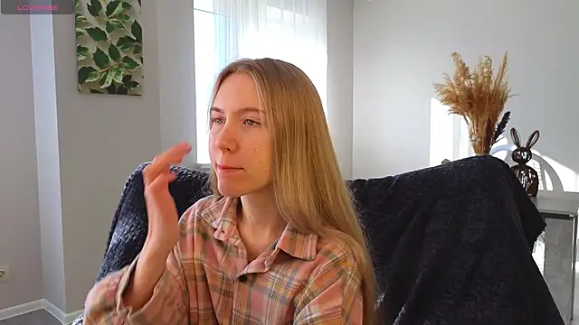 Succubelle online show from 10/04/25, 06:11