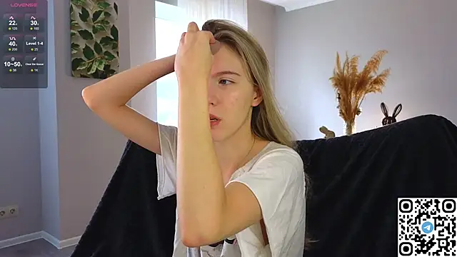 Succubelle online show from 10/11/25, 06:12