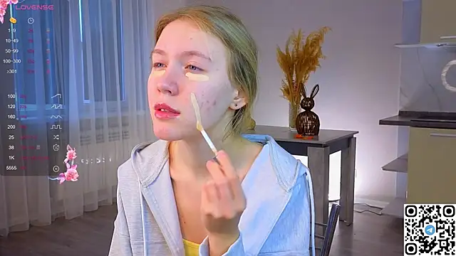 Succubelle online show from 11/28/25, 06:16