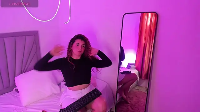 Fiorela 1 online show from 04/17/26, 07:06