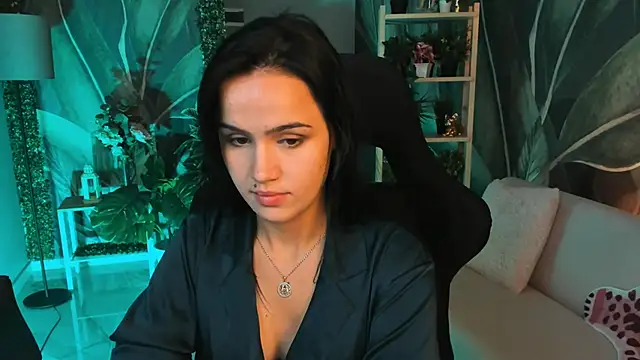 MonicaFarmer online show from 09/26/25, 05:39