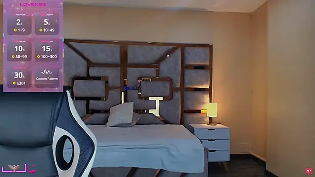 ANABELL BROWN online show from 04/11/26, 12:42