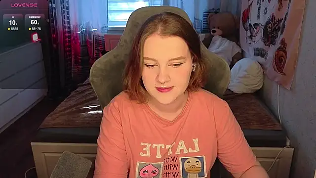 Snapshot of OliviaBlade chatting on 09/17/25, 04:58 OliviaBlade online show from 09/17/25, 04:58