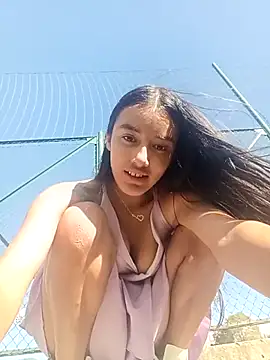 Snapshot of sweetdubros2 chatting on 09/25/25, 08:34 sweetdubros2 online show from 09/25/25, 08:34