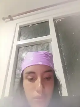 Snapshot of sweetdubros2 chatting on 10/12/25, 12:31 sweetdubros2 online show from 10/12/25, 12:31