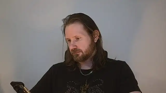 Snapshot of AlbinoAdonis chatting on 05/05/26, 02:30 AlbinoAdonis online show from 05/05/26, 02:30