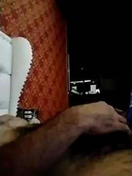 Snapshot of Deyvid184 chatting on 03/15/26, 05:57 Deyvid184 online show from 03/15/26, 05:57