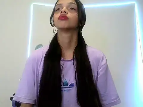 lucy babyy online show from 10/06/25, 07:11