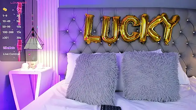 LunaBloomn online show from 03/17/26, 05:16