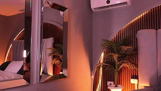 Snapshot of Isabellax21 chatting on 03/10/26, 04:50 Isabellax21 online show from 03/10/26, 04:50