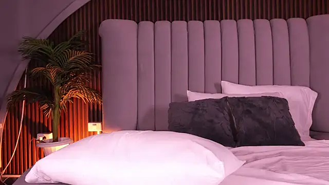 Snapshot of Isabellax21 chatting on 03/12/26, 04:18 Isabellax21 online show from 03/12/26, 04:18