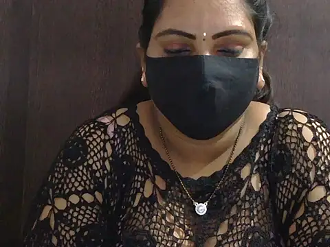 Snapshot of Nisha-telugu chatting on 12/01/25, 04:56 Nisha-telugu online show from 12/01/25, 04:56