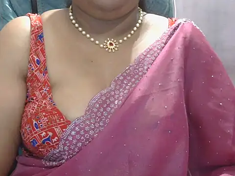 Snapshot of Nisha-telugu chatting on 03/10/26, 04:23 Nisha-telugu online show from 03/10/26, 04:23