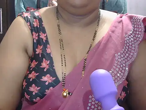 Snapshot of Nisha-telugu chatting on 03/15/26, 02:34 Nisha-telugu online show from 03/15/26, 02:34