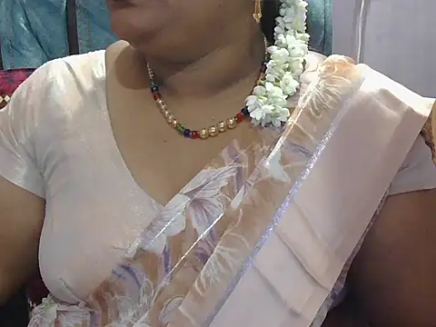 Snapshot of Nisha-telugu chatting on 03/21/26, 04:43 Nisha-telugu online show from 03/21/26, 04:43