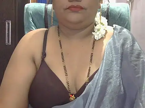 Snapshot of Nisha-telugu chatting on 03/25/26, 06:14 Nisha-telugu online show from 03/25/26, 06:14