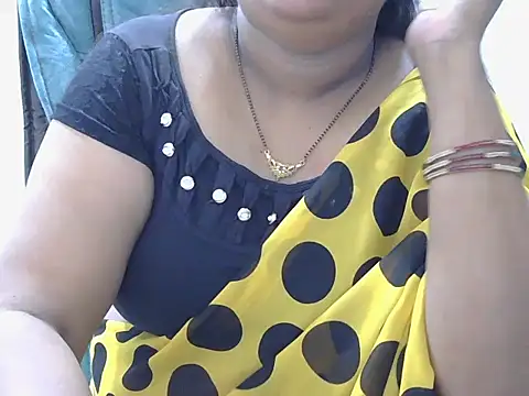 Snapshot of Nisha-telugu chatting on 04/24/26, 06:54 Nisha-telugu online show from 04/24/26, 06:54