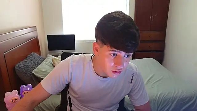 Snapshot of tightncuteass chatting on 09/29/25, 07:19 tightncuteass online show from 09/29/25, 07:19