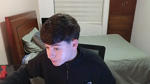 Snapshot of tightncuteass chatting on 10/24/25, 02:41 tightncuteass online show from 10/24/25, 02:41