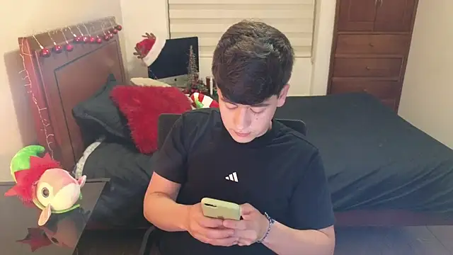 Snapshot of tightncuteass chatting on 11/10/25, 11:26 tightncuteass online show from 11/10/25, 11:26