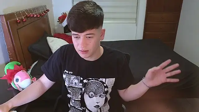 Snapshot of tightncuteass chatting on 11/12/25, 10:52 tightncuteass online show from 11/12/25, 10:52