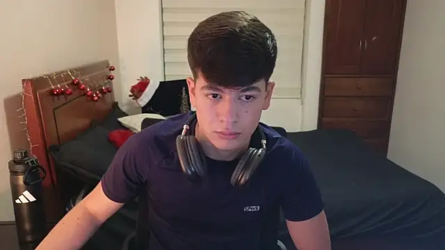 Snapshot of tightncuteass chatting on 11/24/25, 11:48 tightncuteass online show from 11/24/25, 11:48