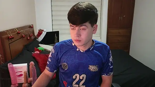 Snapshot of tightncuteass chatting on 12/14/25, 01:22 tightncuteass online show from 12/14/25, 01:22