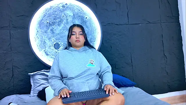 IvannaaVega online show from 04/02/26, 05:05