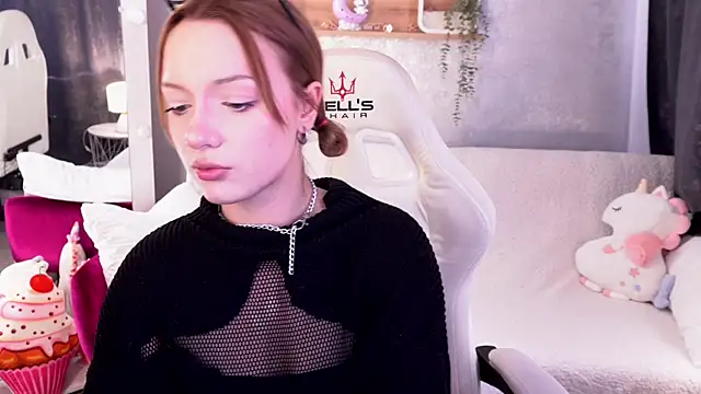 Snapshot of FoxyMayy chatting on 10/03/25, 01:08 FoxyMayy online show from 10/03/25, 01:08