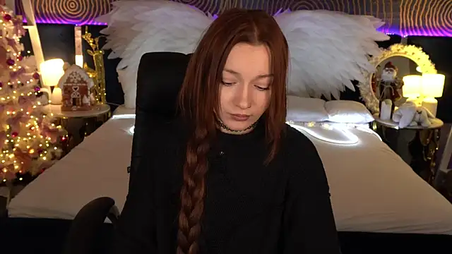 FoxyMayy online show from 12/18/25, 02:01