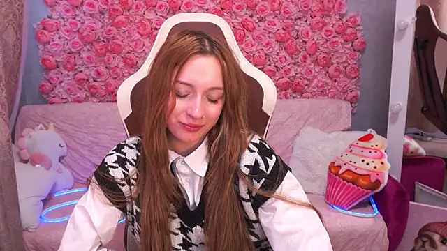 FoxyMayy online show from 05/30/26, 04:20