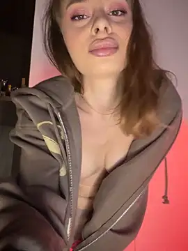 BabyBee  online show from 10/27/25, 12:31