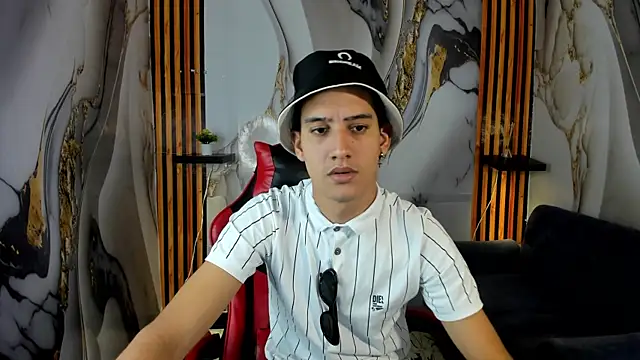 Ken BoySlim online show from 09/17/25, 07:59