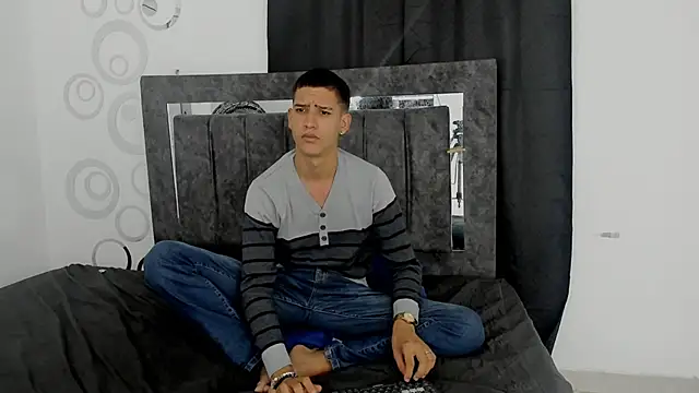 Ken BoySlim online show from 09/25/25, 01:53