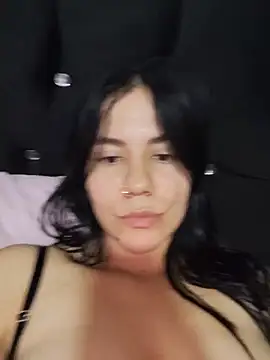 Snapshot of valen-sexx chatting on 06/20/26, 10:34 valen-sexx online show from 06/20/26, 10:34