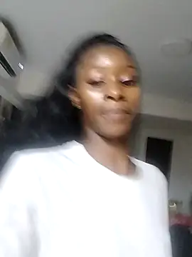 Kloee 12 online show from 11/29/25, 01:52